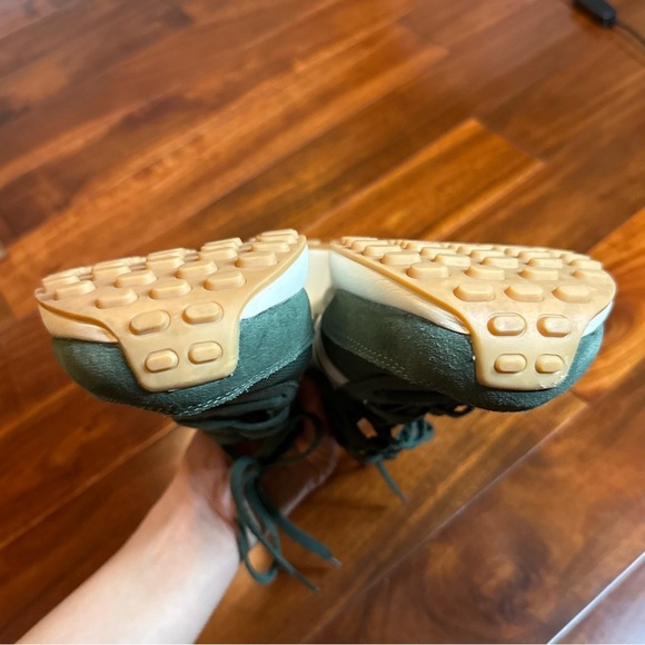 Adidas Green and Cream Classic Sneakers with Suede Finish - Picture 9 of 16